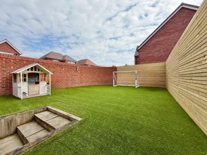 Photo 11- click for photo gallery